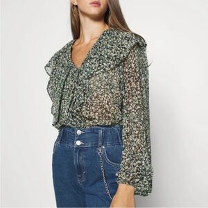 New Topshop Ruffle Semi-Sheer Button Front V-neck Blouse